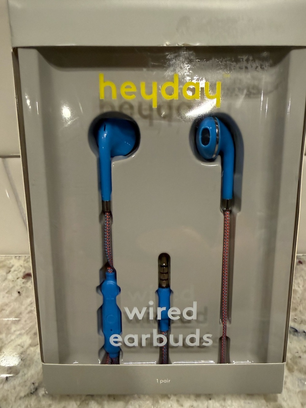 3/$15* heyday Bright Blue Wired Earbuds with 3.5mm Plug NWT